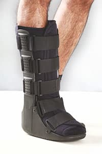 Tynor D-32 Walker Boot L